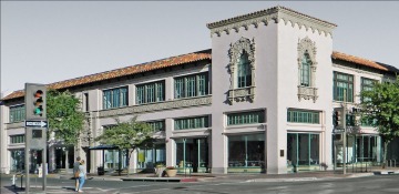 A street view of the Roy Place Building, home to Arizona FORGE.